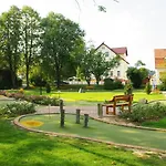 게스트하우스 Ulrike's Am Kurpark 3*