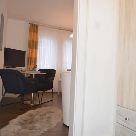 Ulrike's Am Kurpark Guest house 3*